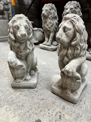Garden lion statue ornament - lion,