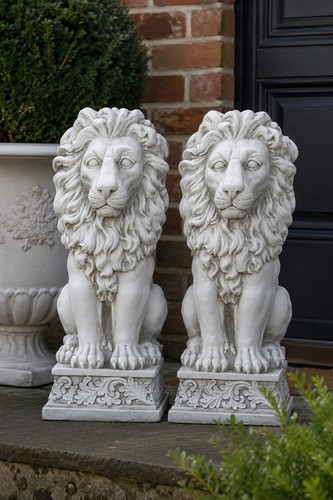 Lion garden ornament - ornament, on