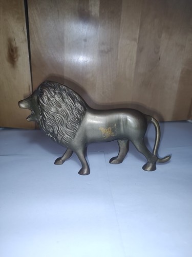 Vintage solid brass - brass, roaring