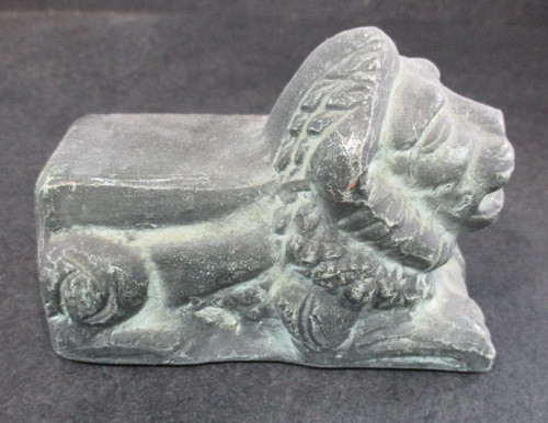 Small recumbent lion - small,