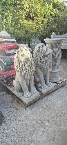 Large pair entrance - large, of