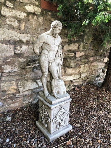 Hercules pedestal concrete - pedestal,