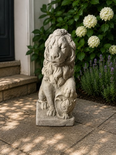 Garden lion statue ornament - lion,