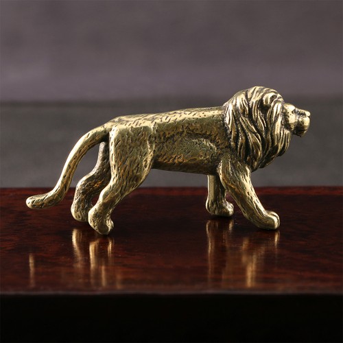 Exquisite brass lion figurine - brass,